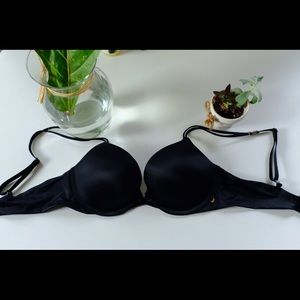 NEW Victoria’s Secret Black Push Up Bra